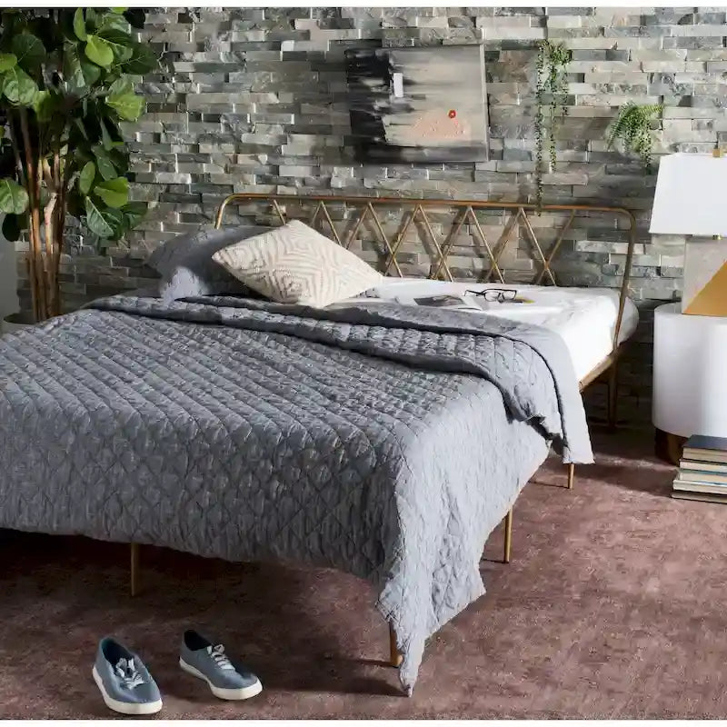 SAFAVIEH Aggie Gold Platform Bed