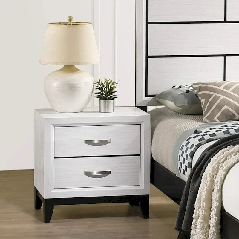 Roundhill Furniture Stout Contemporary Panel Bedroom Set in White Finish with Panel Bed, Dresser, Mirror, 2 Night Stands