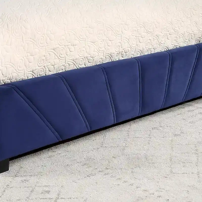 Rhiv Art Deco Upholstered 4-drawer Storage Bed by Furniture of America