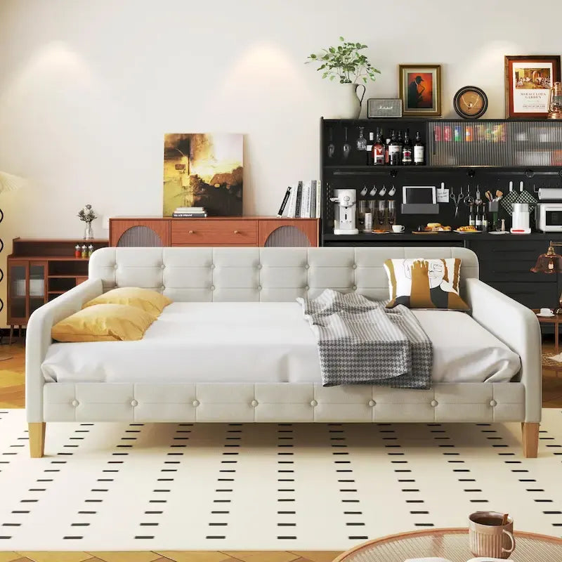 Upholstered Daybed with 4 Support Legs